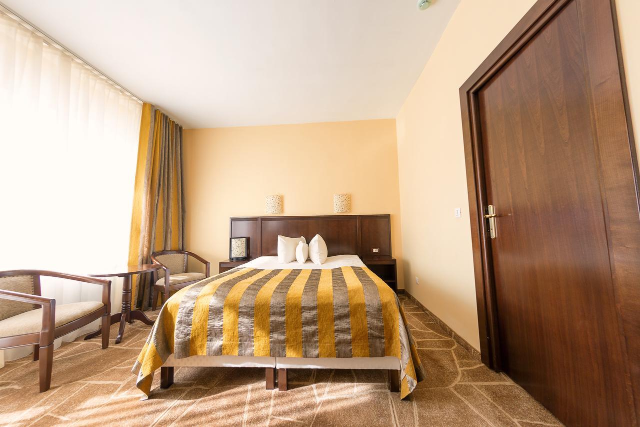 Hotel Parc Alba Iulia Eksteriør billede