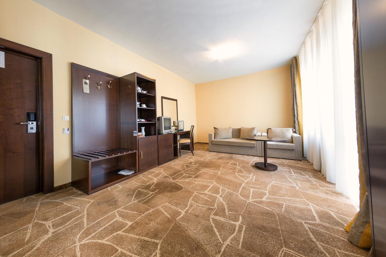 Hotel Parc Alba Iulia Eksteriør billede
