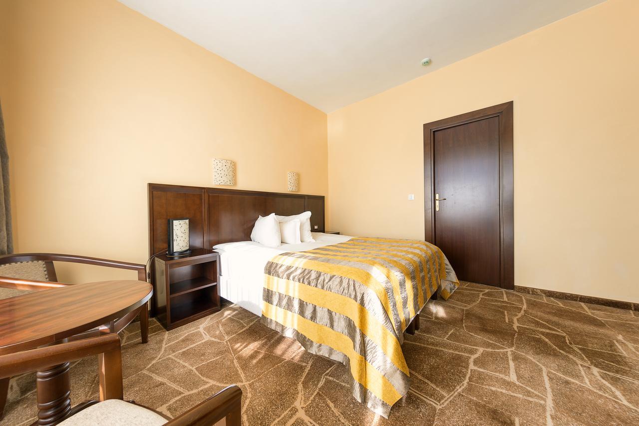Hotel Parc Alba Iulia Eksteriør billede